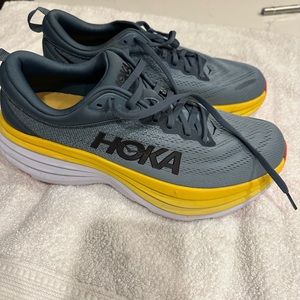 HOKA Men’s Bondi 8 (like new)